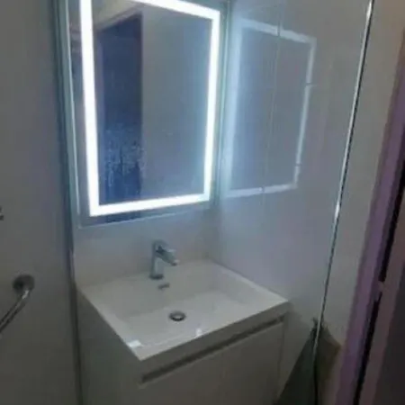 Accueillant A Juan 30 M² Piscine Apartment