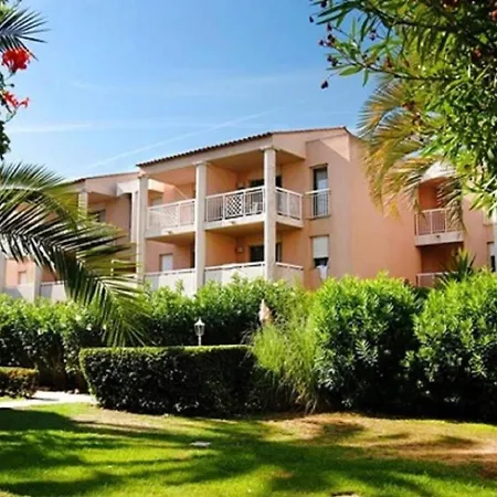 Accueillant A Juan 30 M² Piscine