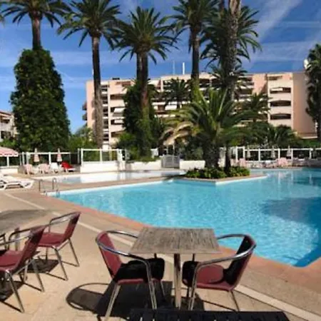 Appartement Accueillant A Juan 30 M² Piscine