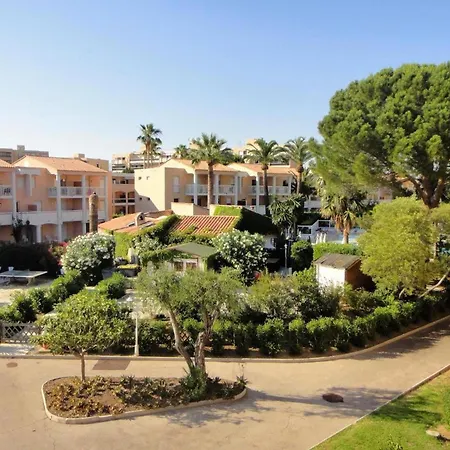Accueillant A Juan 30 M² Piscine