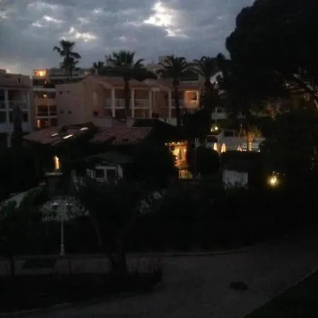 Appartement Accueillant A Juan 30 M² Piscine *
